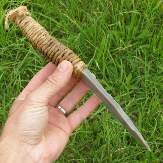 Pazourkový nůž – Dýka dlouhá čepel – obrázek 4 z 7