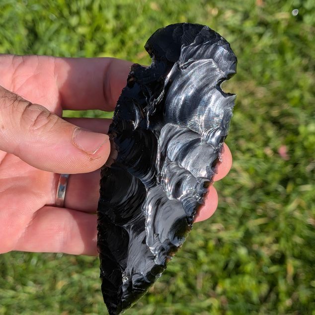 Americký hrot – Obsidiánový hrot s bočními vruby  – obrázek 1 z 3