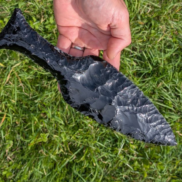 Pazourkový nůž – Dýka z obsidiánu  – obrázek 2 z 8