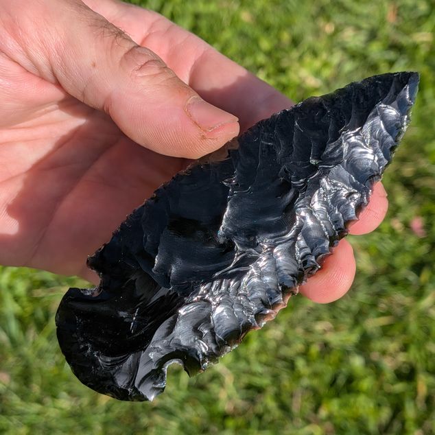 Americký hrot – Obsidiánový hrot s bočními vruby  – obrázek 2 z 3