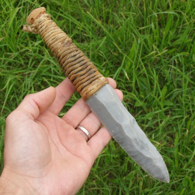 Pazourkový nůž – Dýka dlouhá čepel – obrázek 3 z 7