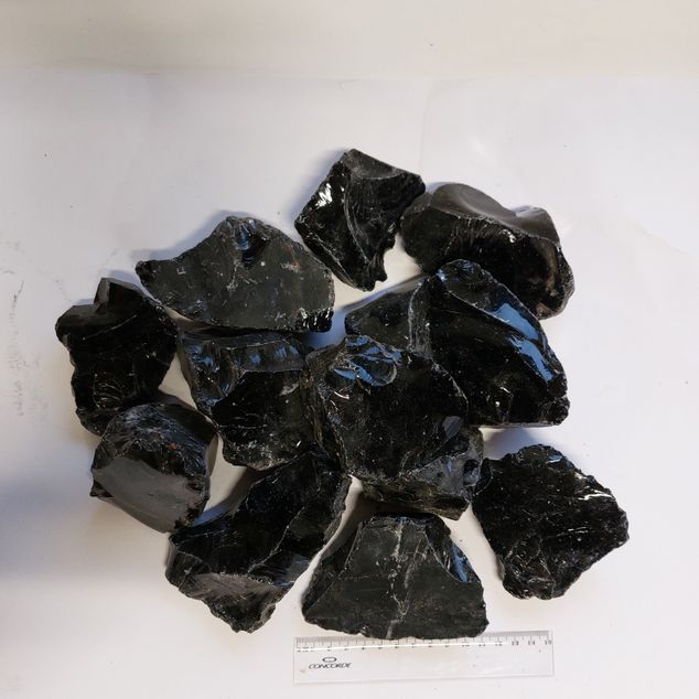 Výukový set – Surovina černý obsidián 4 kg – obrázek 2 z 6