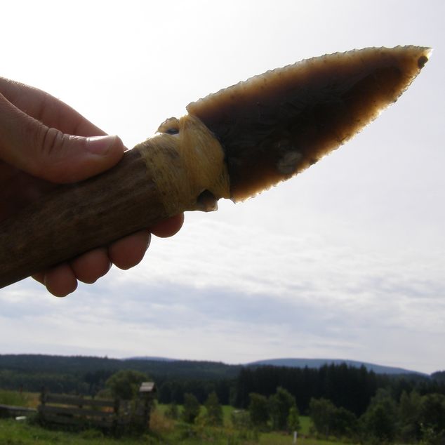 pazourkový nůž